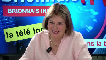 Mag 7 juillet 2025 - Albine Navarino-Pothier (Romancière et chroniqueuse)