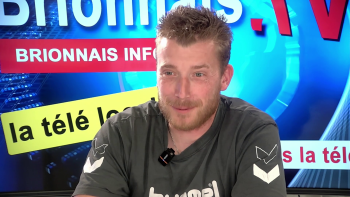 Mag 11 mai 2026 - Guillaume Gacon présente le planning des festivités à Ressins.